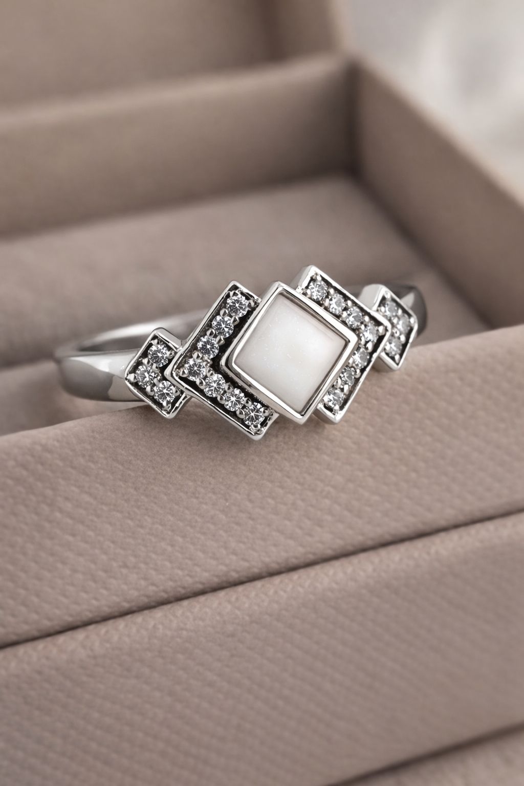 Ring ,Valeria'