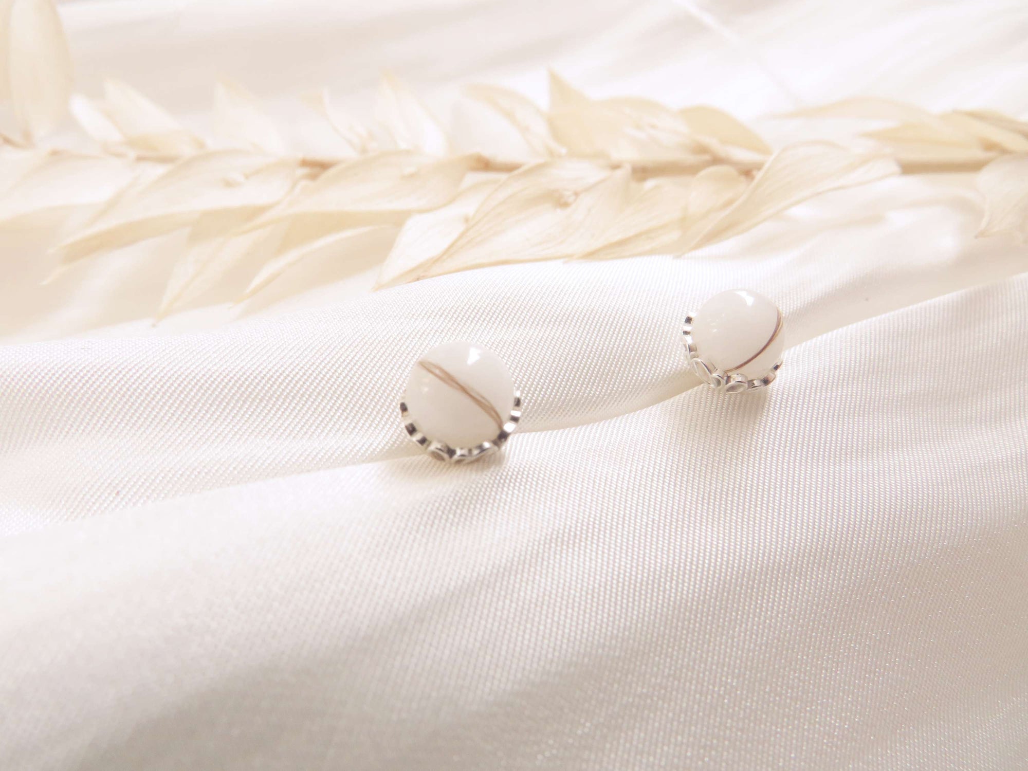 6mm Perlenohrstecker ,Flower'